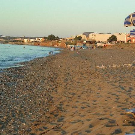 Danaos Beach Apartments Sfáka 外观 照片