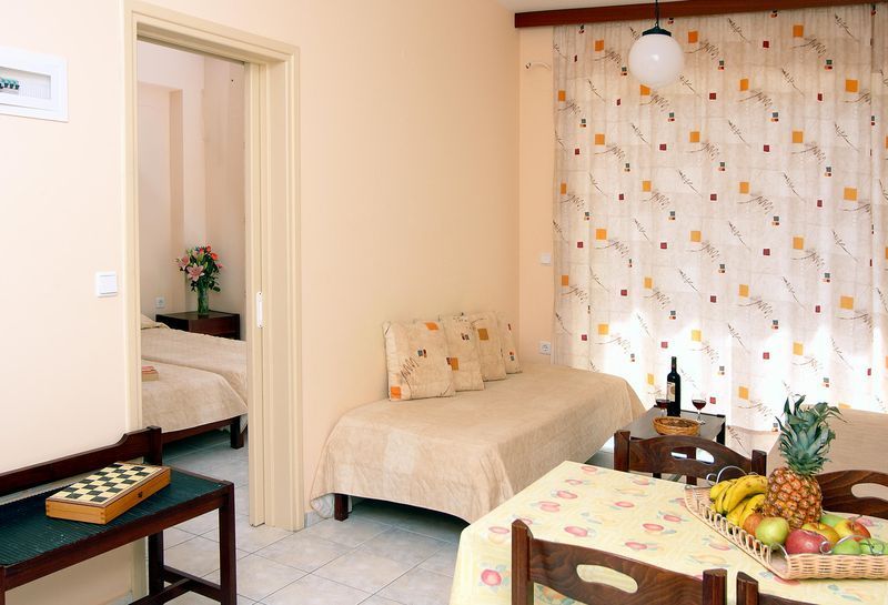 Danaos Beach Apartments Sfáka 外观 照片