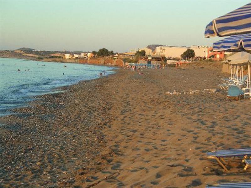 Danaos Beach Apartments Sfáka 外观 照片